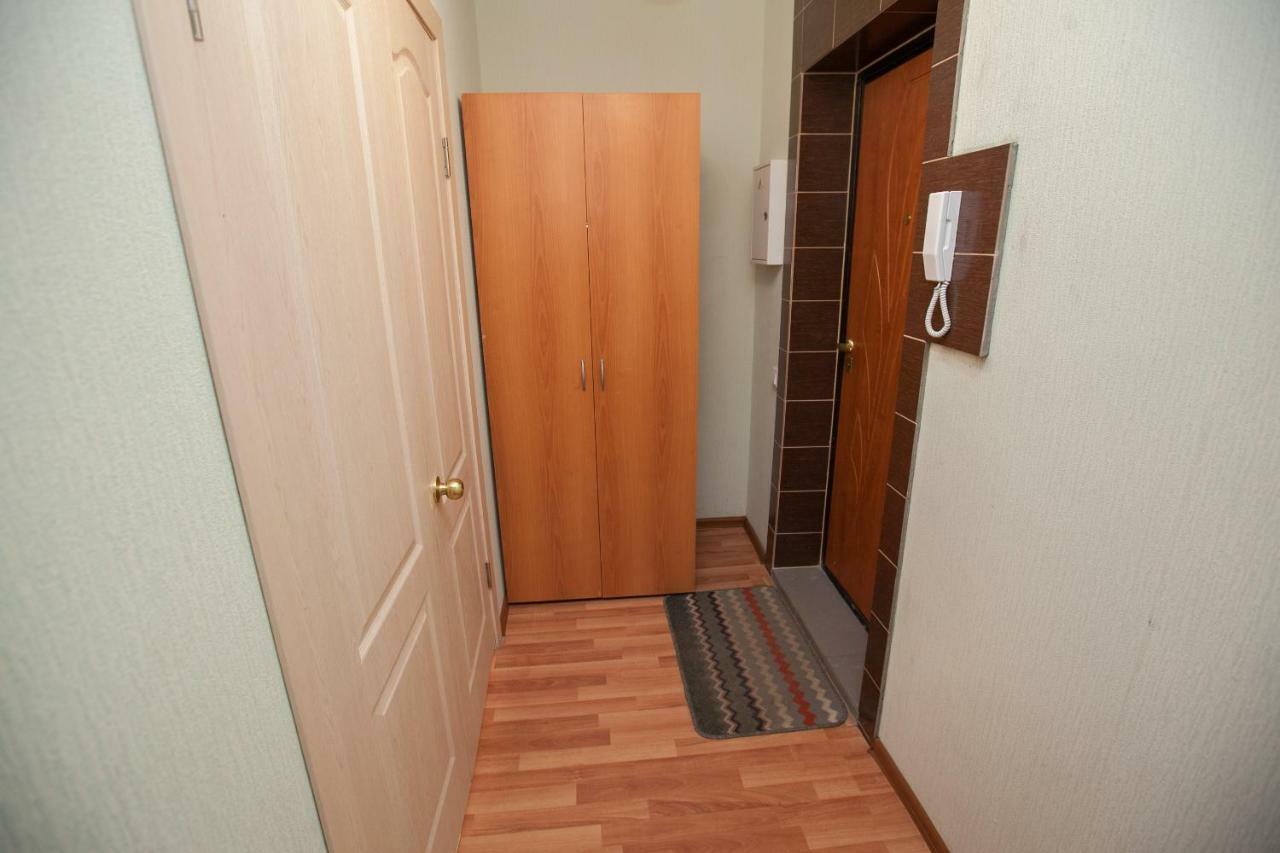 Apartament On Chetaeva Lägenhet Kazan Exteriör bild